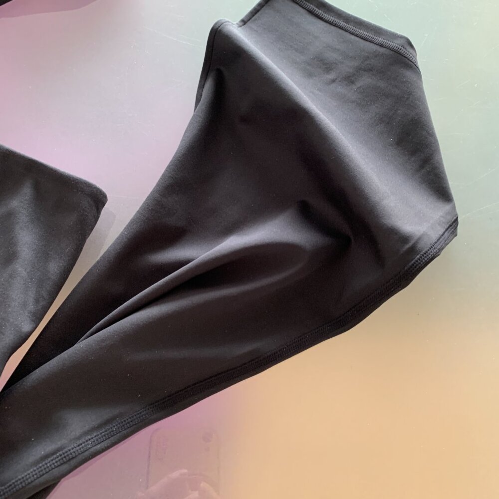 BNWT FRANKIE'S ACTIVE BIKINIS Zippy Flare Legging and Sports Bra Top 2PCS SET XS - Picture 12 of 15